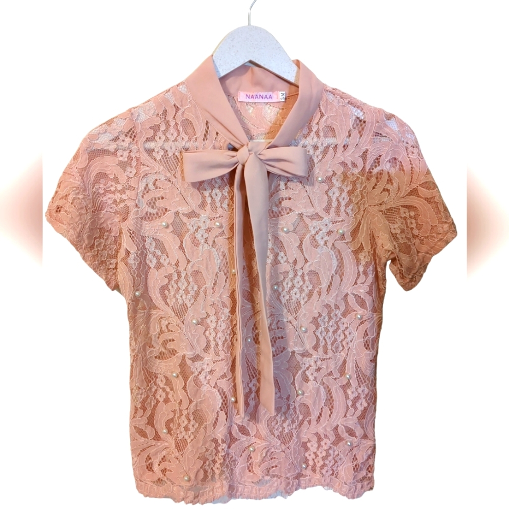 Boutique Top w/ Pearl Detailing